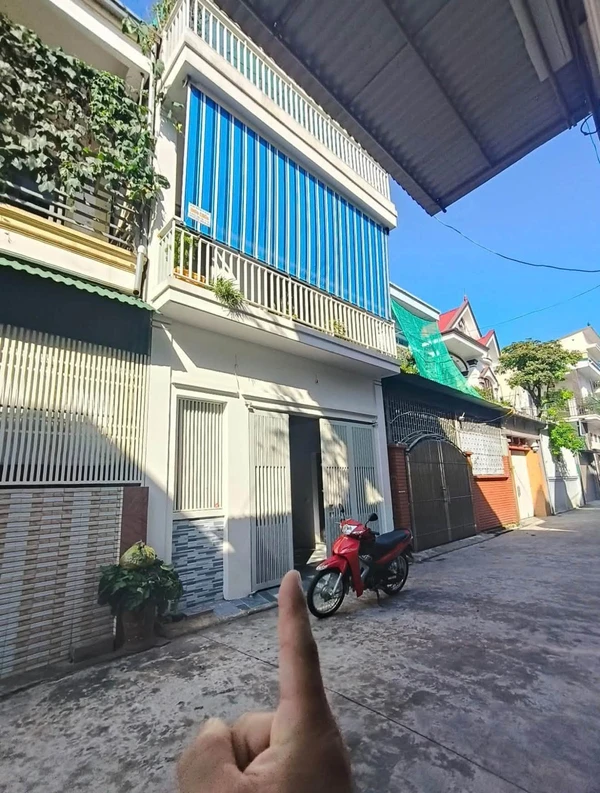 Bán nhà 2,5 tầng 80m² Ngõ Nguyễn Kiệm Vinh 5 tỷ