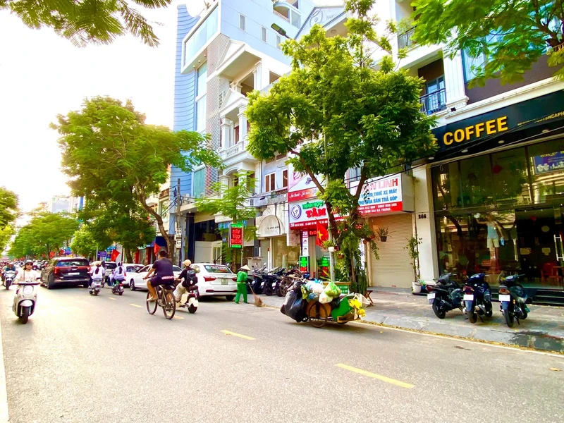 Bán nhà mặt đường Hai Bà Trưng 70m2 3 tầng lô góc 16 tỷ