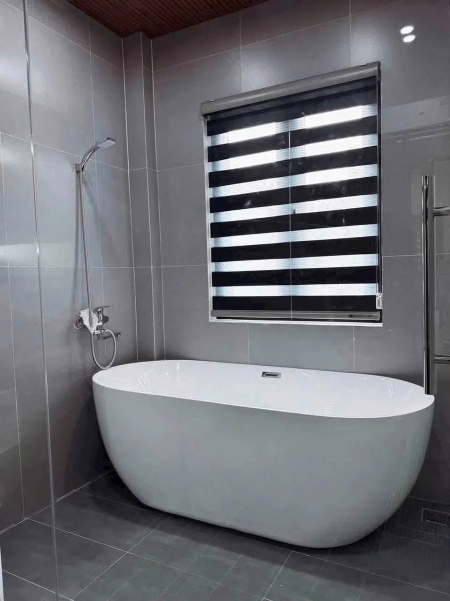 Bán nhà tân cổ điển 3 tầng mặt tiền đường Nguyễn Chích, Liên Chiểu, Đà Nẵng, 77,5m², 9 tỷ - Ảnh thu nhỏ 2