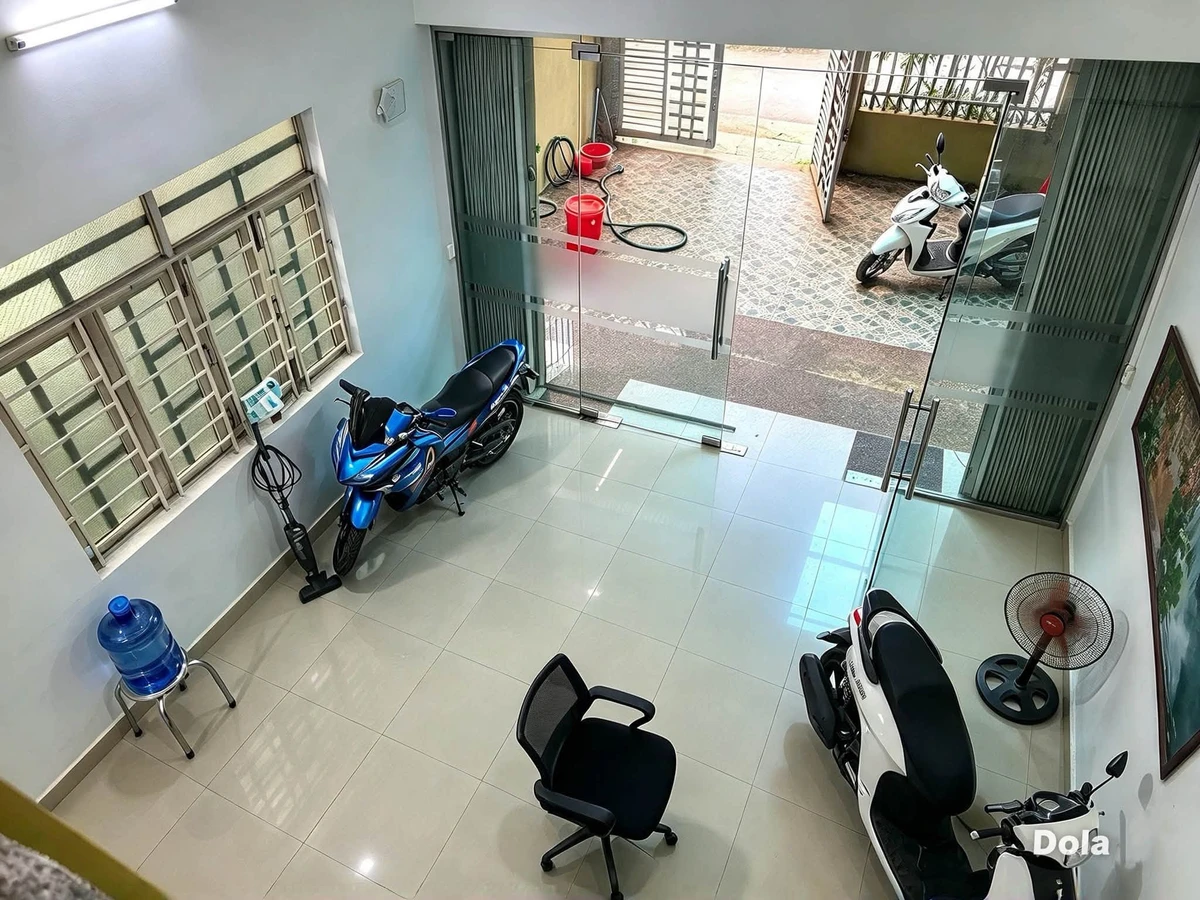 Bán nhà mặt tiền Đồng Tiến, Pleiku, 115.5m², 3 phòng - Ảnh thu nhỏ 3