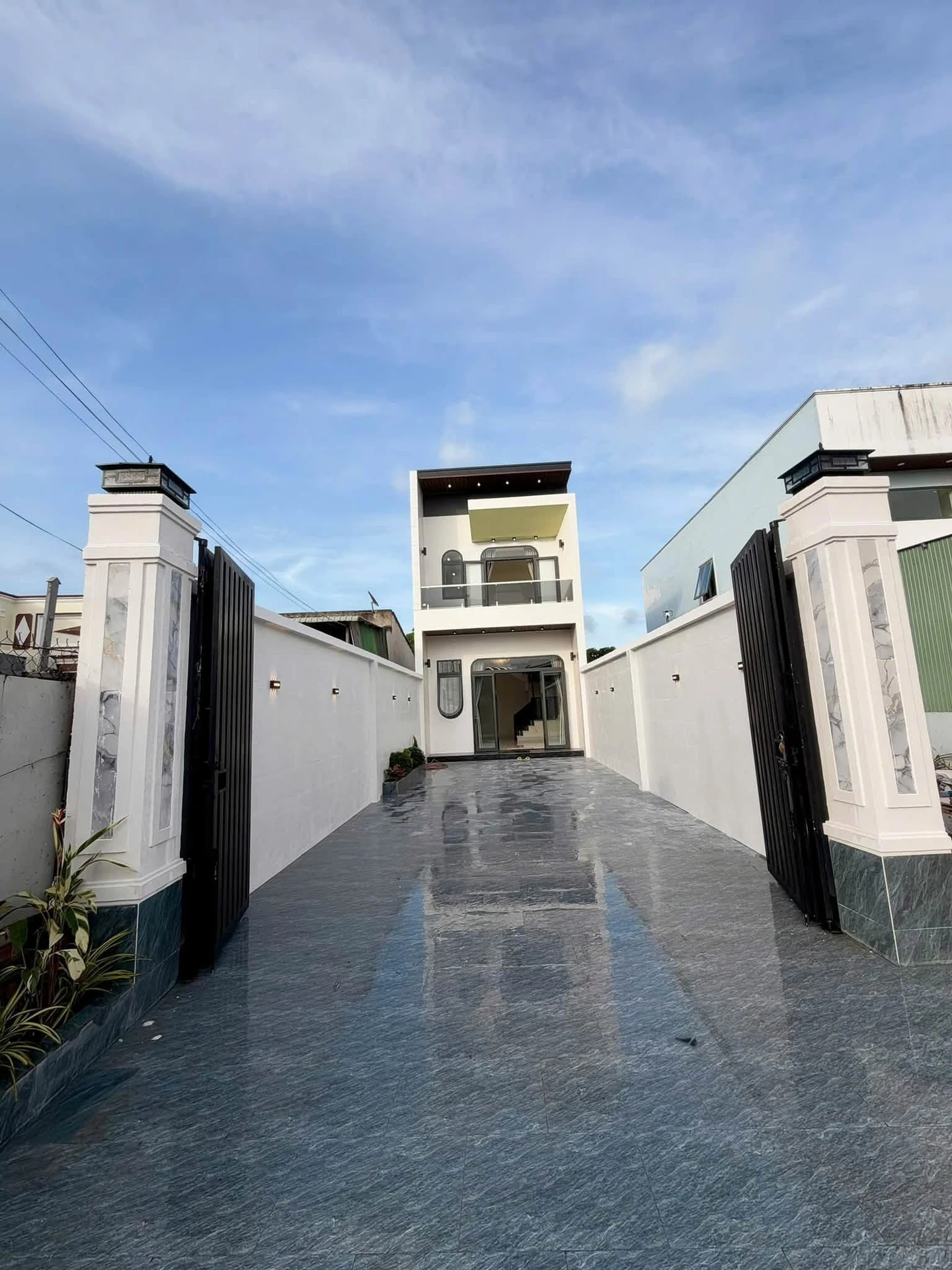 Bán nhà 1 trệt 1 lầu 143.7m² 3 PN An Ngãi, Long Điền - Ảnh 1