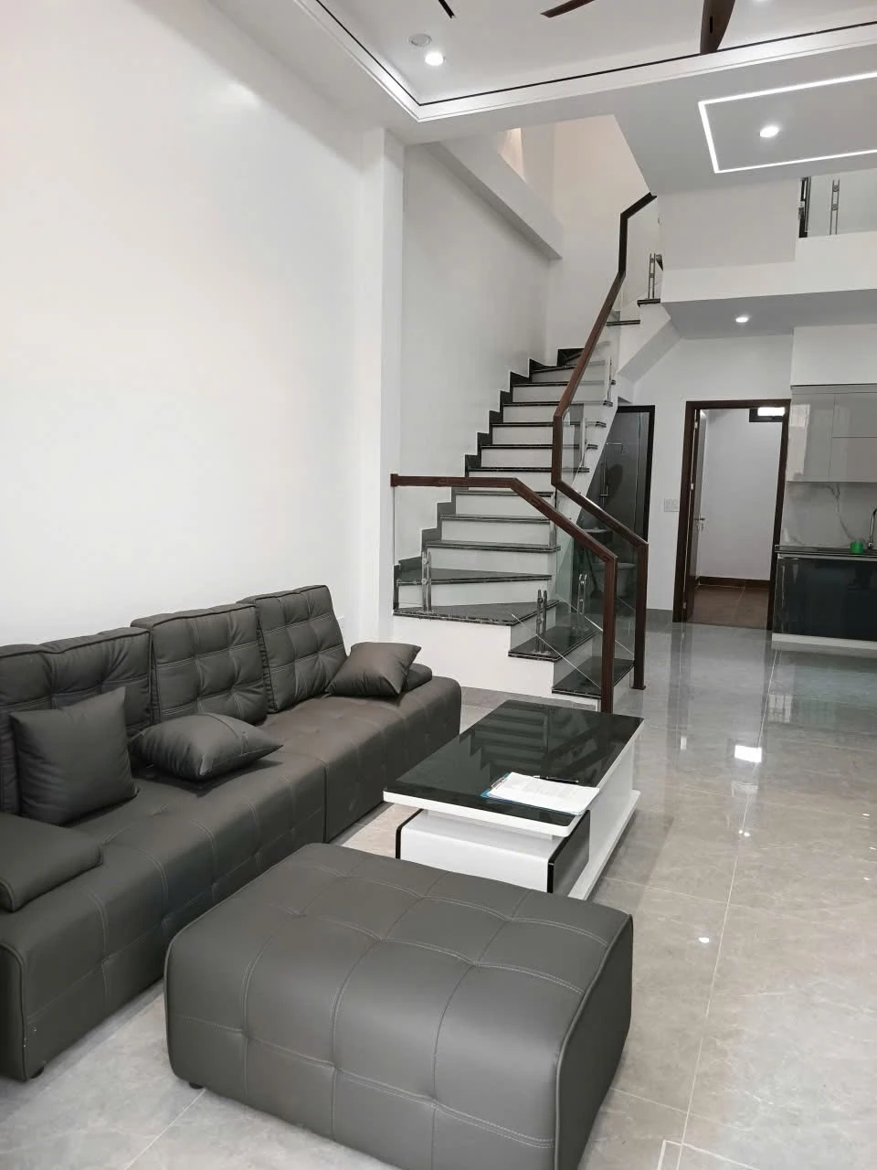 Bán nhà 110m2, 3 phòng ngủ, sổ riêng thổ cư, hẻm ô tô tại An Bình, Trấn Biên, Đồng Nai 129tr - Ảnh 1
