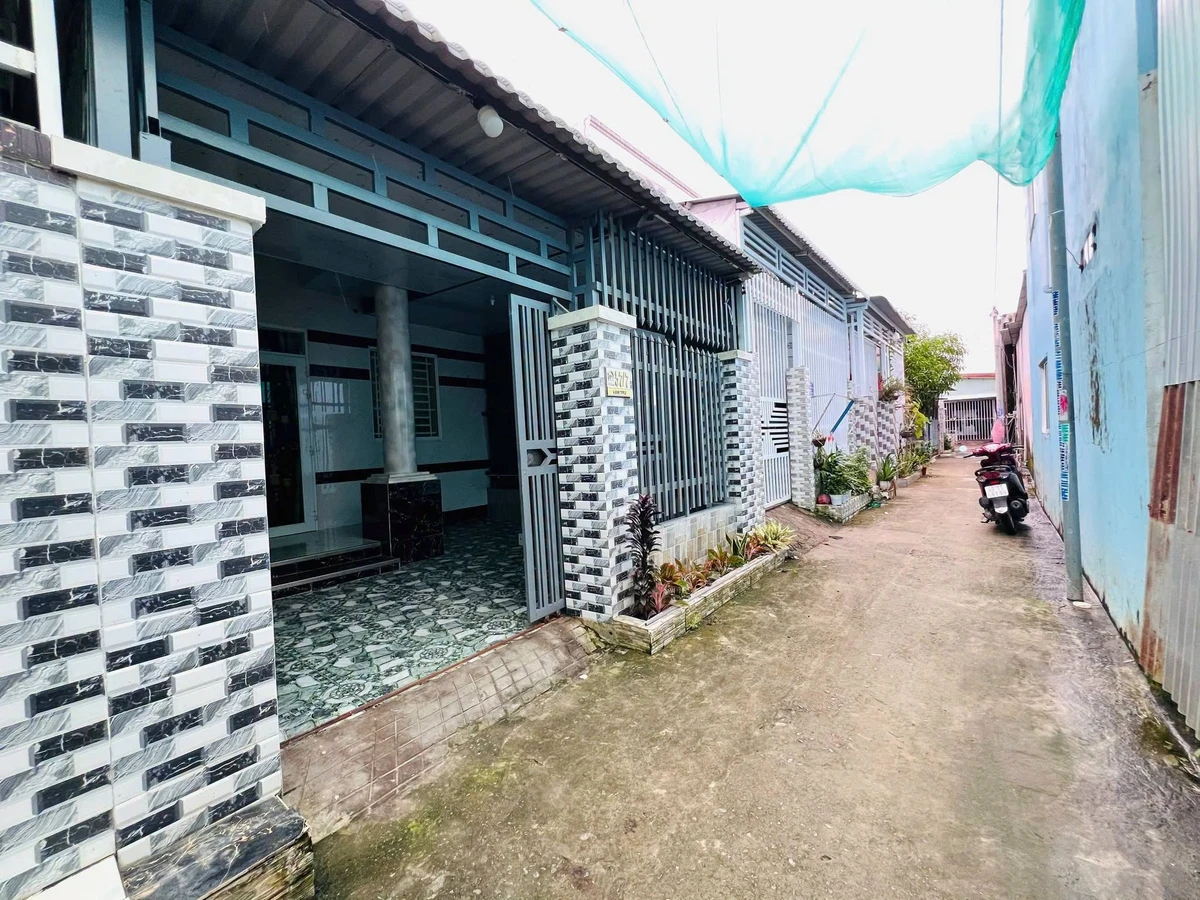 Bán nhà 1 trệt lửng 90m² Rạch Giá 1 tỷ 680 triệu - Ảnh thu nhỏ 2