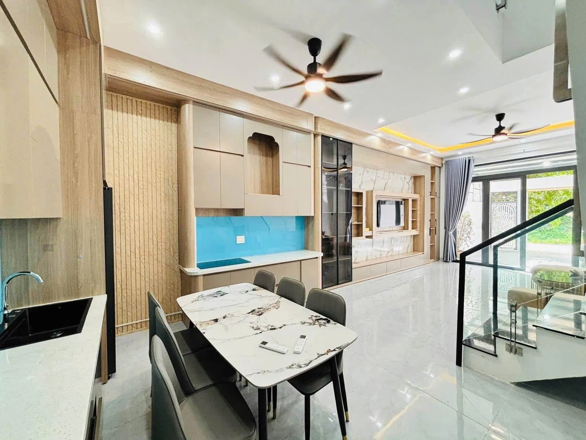 Bán nhà mặt tiền ĐỖ Xuân Hợp, 110m², 3PN, 6,5 tỷ - Ảnh thu nhỏ 5