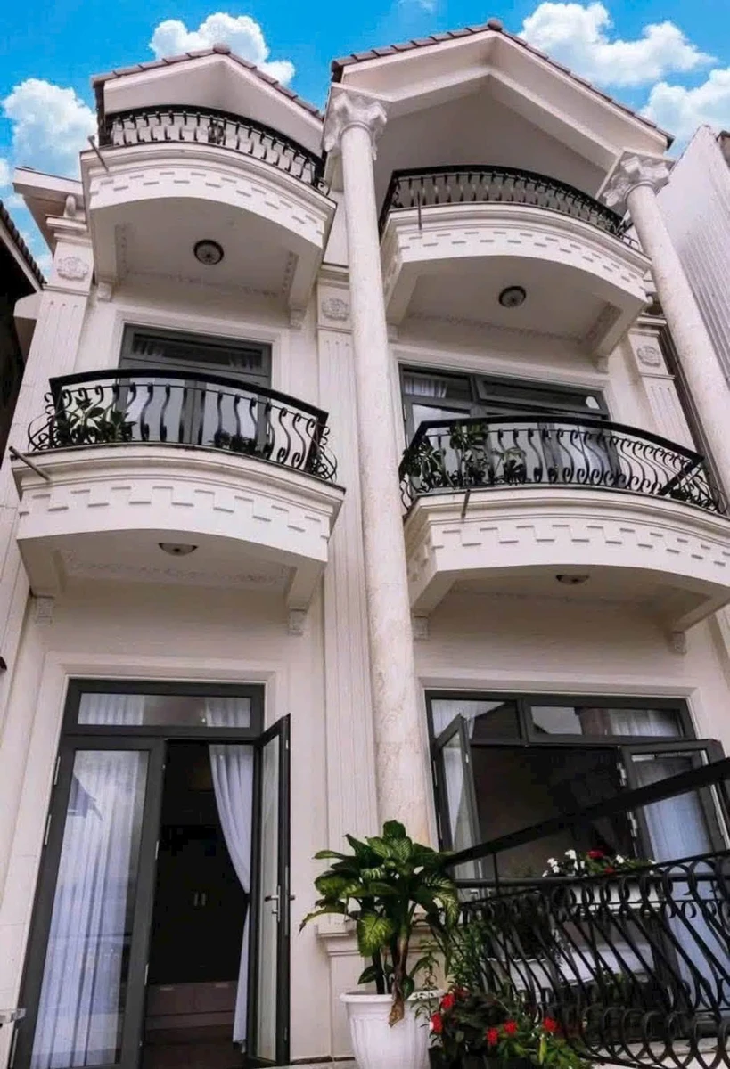 Bán biệt thự 7PN 220m² khu Ngô Quyền Đà Lạt 18 tỷ - Ảnh thu nhỏ 2