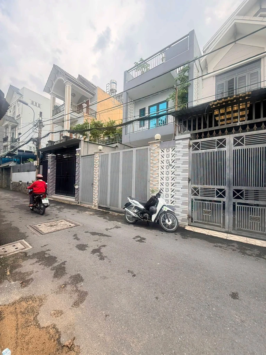 Bán lô đất 2 mặt tiền 150m2 Hoàng Diệu 2 Linh Trung 9 tỷ - Ảnh 1