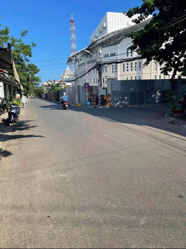 Bán đất mặt tiền kinh doanh 133m2 Phan Thiết