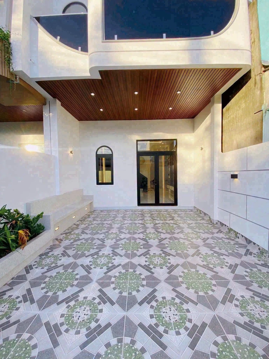 Bán nhà phố luxury mặt tiền Phan Văn Trường 100m² Rạch Giá - Ảnh thu nhỏ 2
