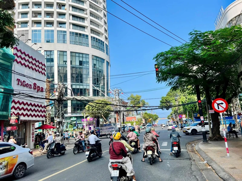 Bán nhà 3 tầng sổ hoàng công Nha Trang 4,85 tỷ