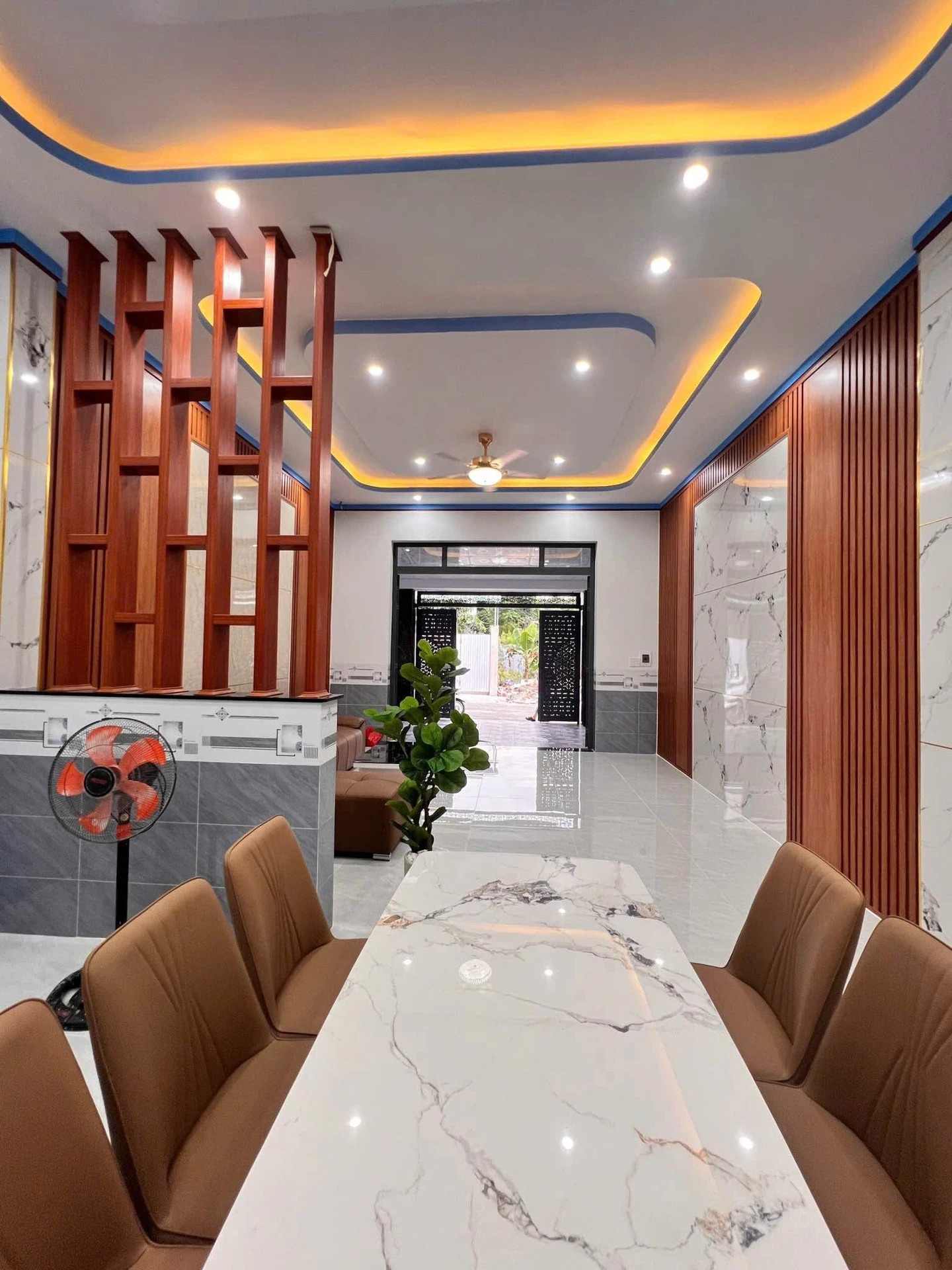 Bán nhà 2 phòng ngủ 110m² sổ riêng gần ngã 3 Thái Học - Ảnh 1