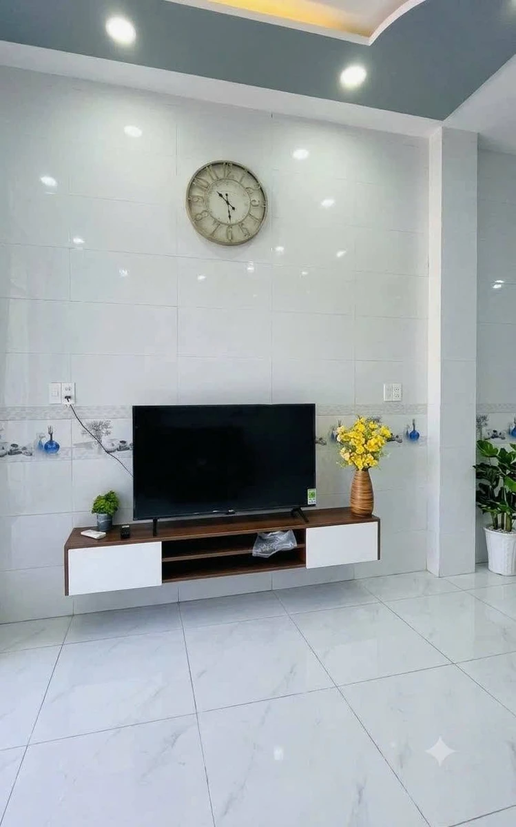 Bán nhà 3 tầng 51m2, 4 phòng ngủ, đường ô tô, Quận 9, giá 4,4 tỷ - Ảnh thu nhỏ 4