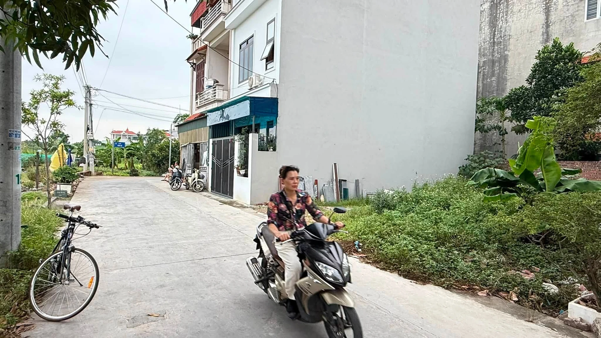 Bán lô đất 57,8 m² mặt tiền rộng đường Trường Chính 2,5 tỷ - Ảnh 1