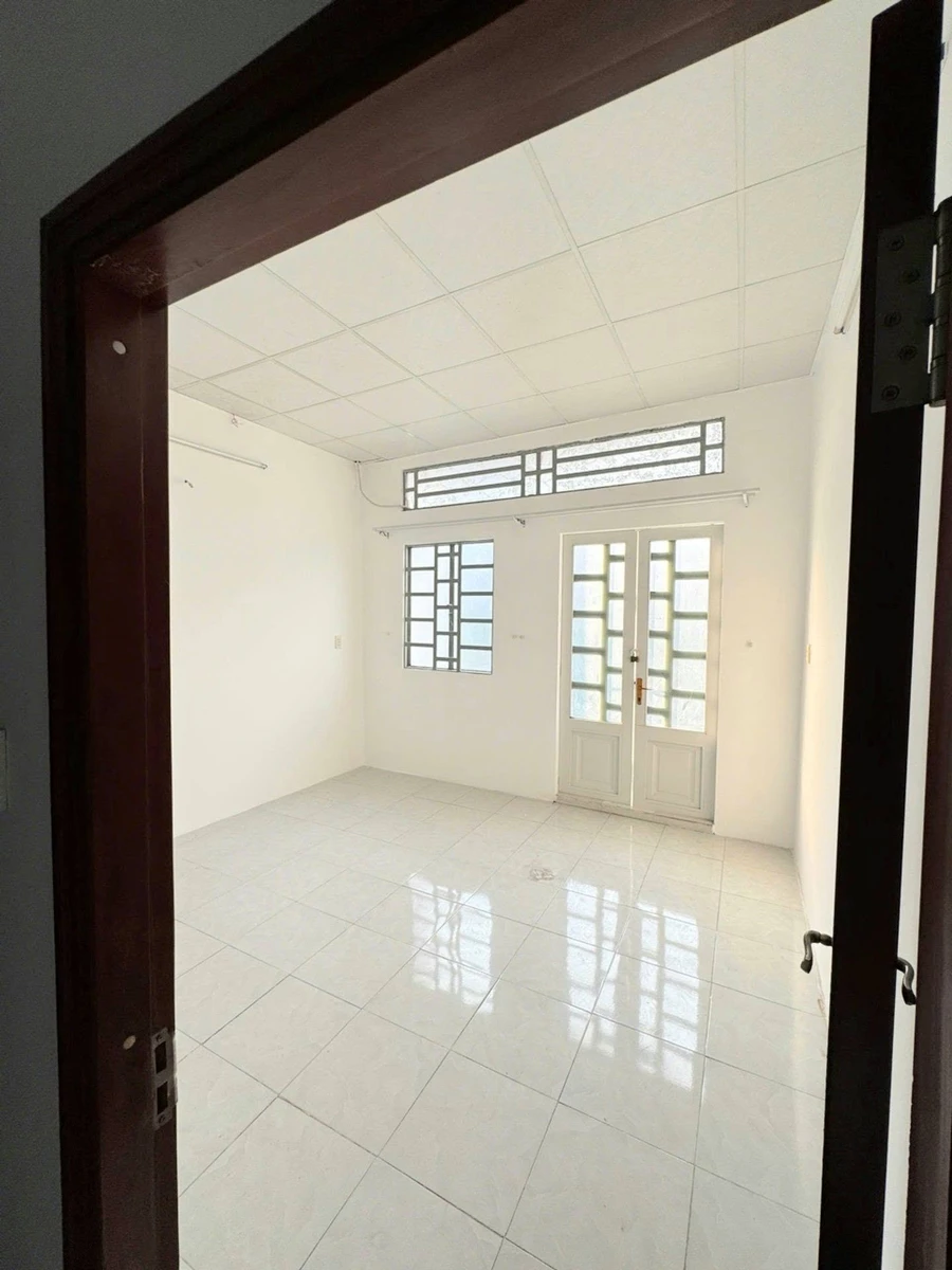 Bán nhà 4x10m 2 tầng 2PN hẻm xe hơi nở hậu đường Kinh Dương Vương, Bình Tân - Ảnh thu nhỏ 4