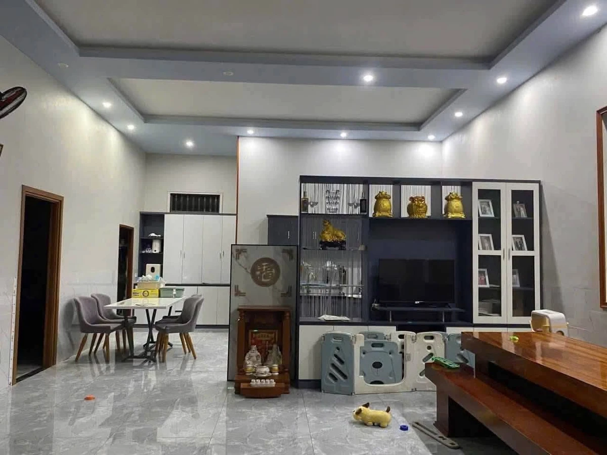 Bán nhà mặt tiền Bình Minh, Đồng Nai, 220m², 2 PN, 2.1 tỷ - Ảnh thu nhỏ 4