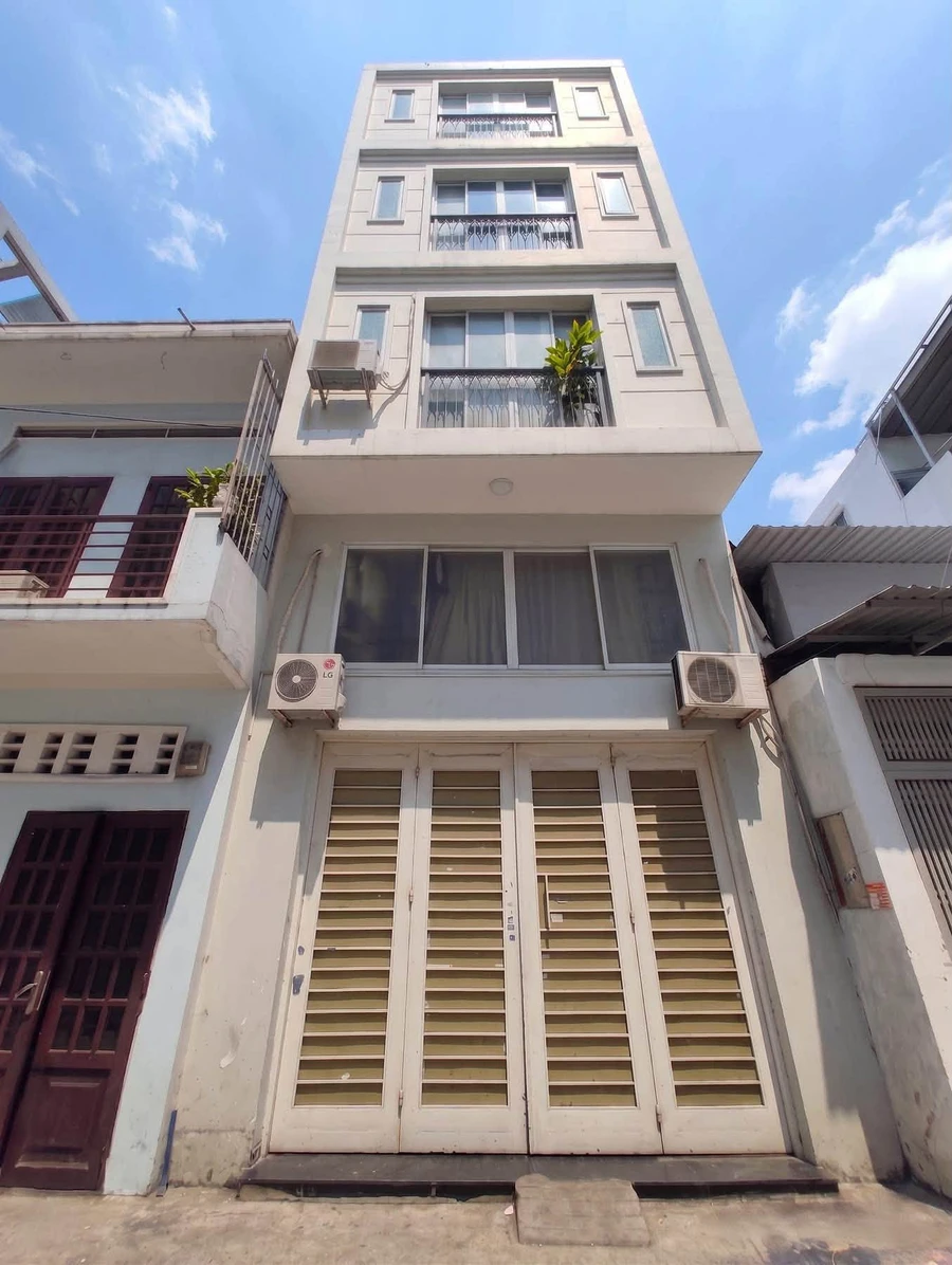 Bán nhà 6 tầng có thang máy 74m2 Phú Nhuận 18,8 tỷ - Ảnh 1