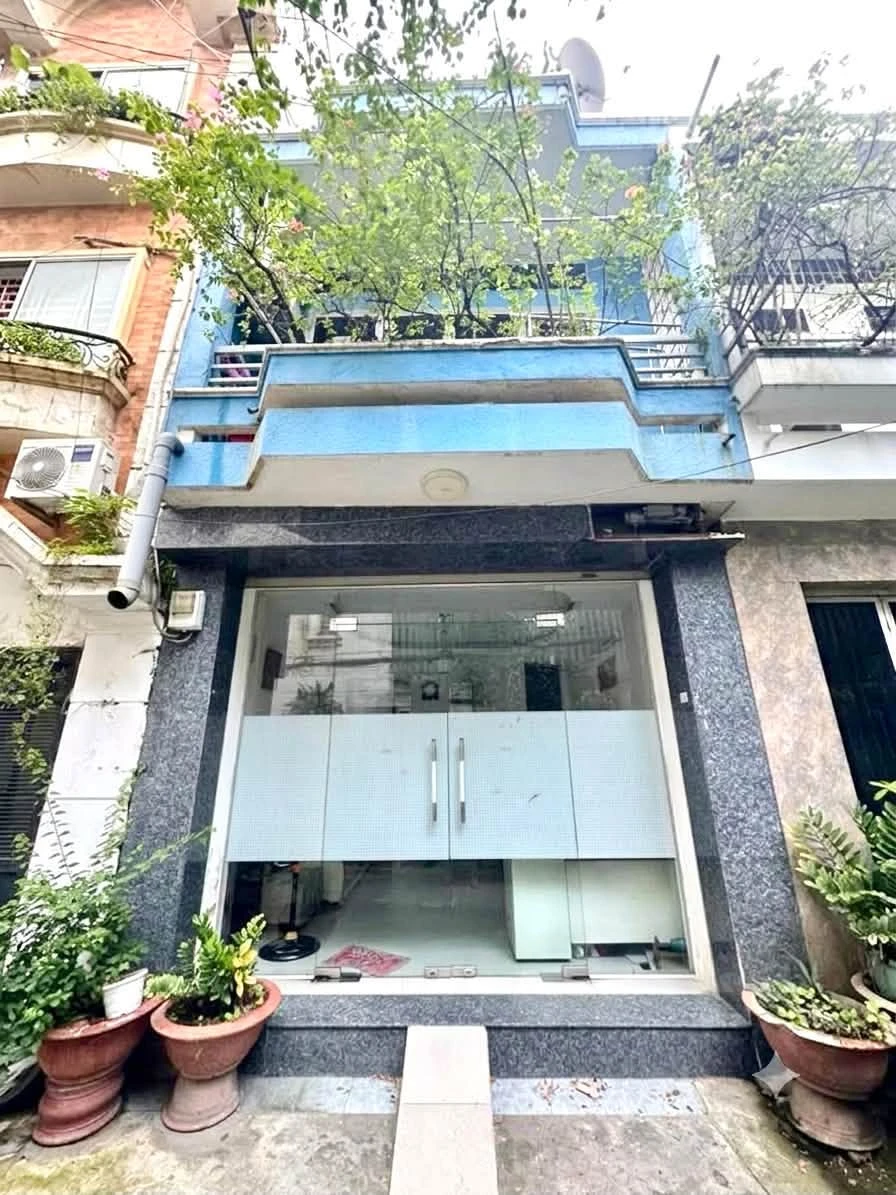 Bán nhà 2 tầng 2 phòng ngủ 4x10m hẻm 5m đường Nguyễn Gia Trí, Bình Thạnh - Ảnh 1