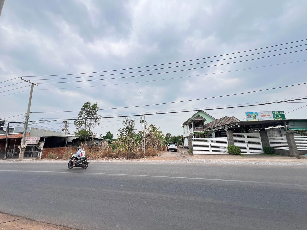 Bán đất mặt tiền Nguyễn Hoàng Trảng Bom 1200m2 - Ảnh thu nhỏ 4