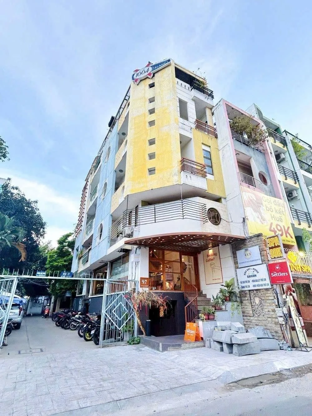 Bán shophouse 3 mặt tiền 89.5m2 Đặng Dung Quận 1 - Ảnh 1