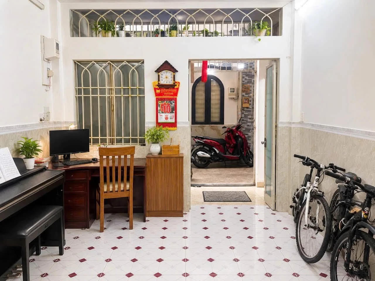 Bán nhà 2 tầng 35m² 3PN đường Phan Văn Trị, giá hơn 4 tỷ - Ảnh 1