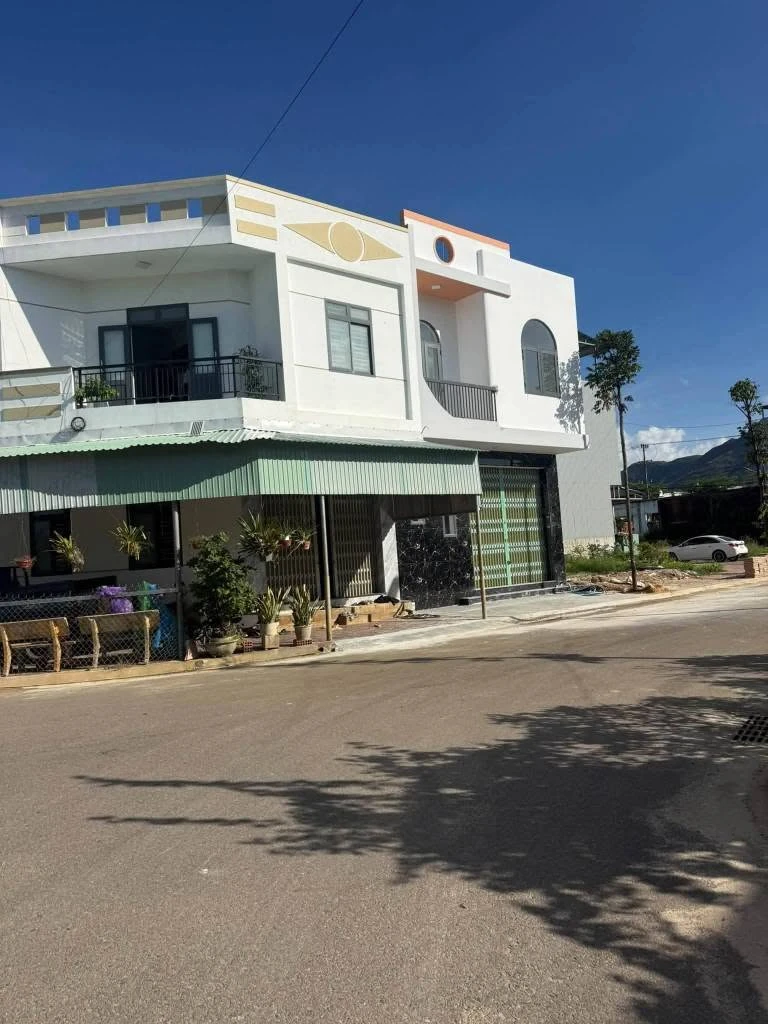 Bán nhà 1 mê mặt tiền Nhơn Phú Quy Nhơn, 81m², 2 phòng - Ảnh 1