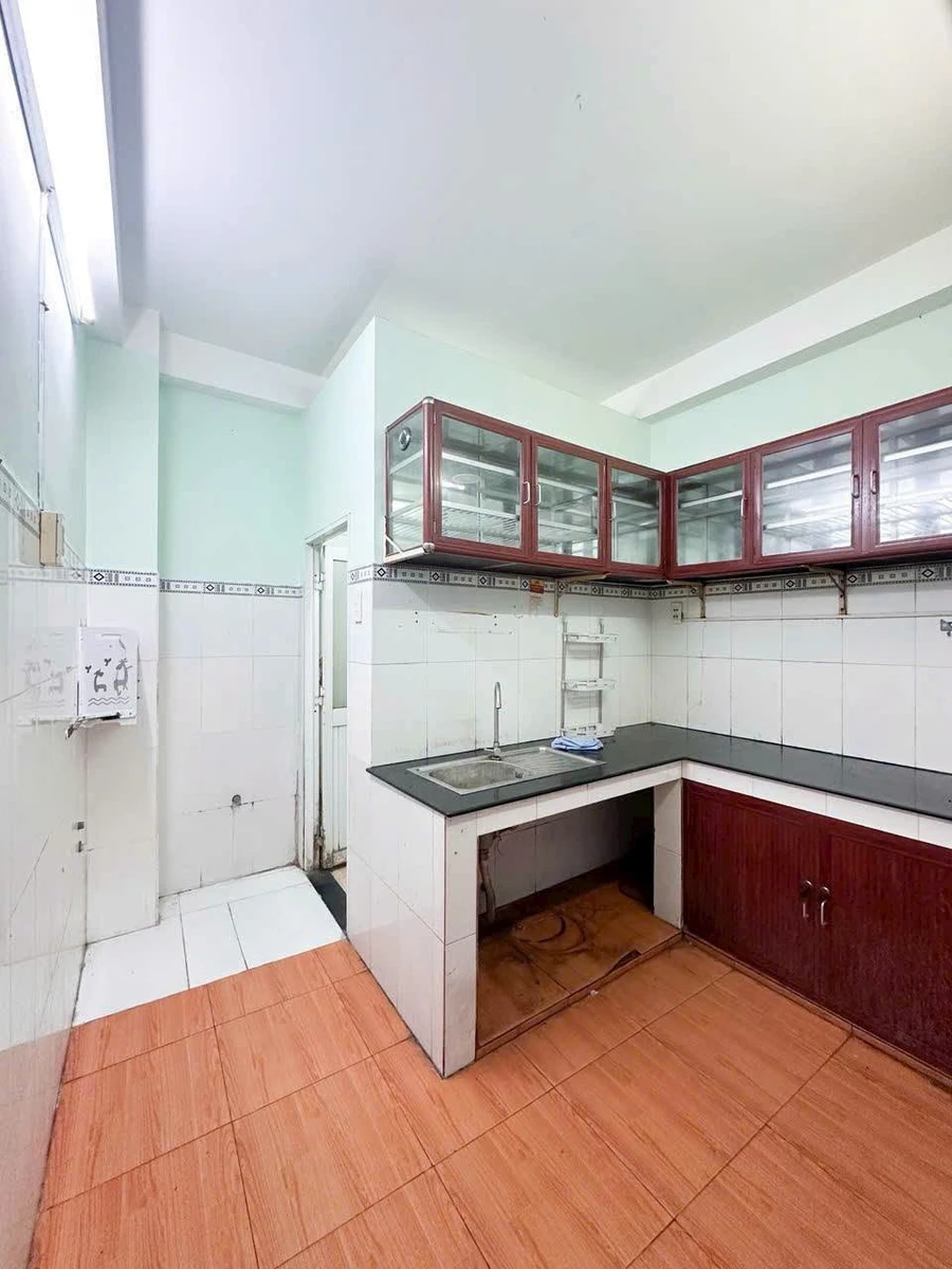 Bán nhà sổ hồng riêng 1 trệt 2 lầu hẻm Bùi Văn Ba, Quận 7, giá 3,59 tỷ - Ảnh thu nhỏ 4