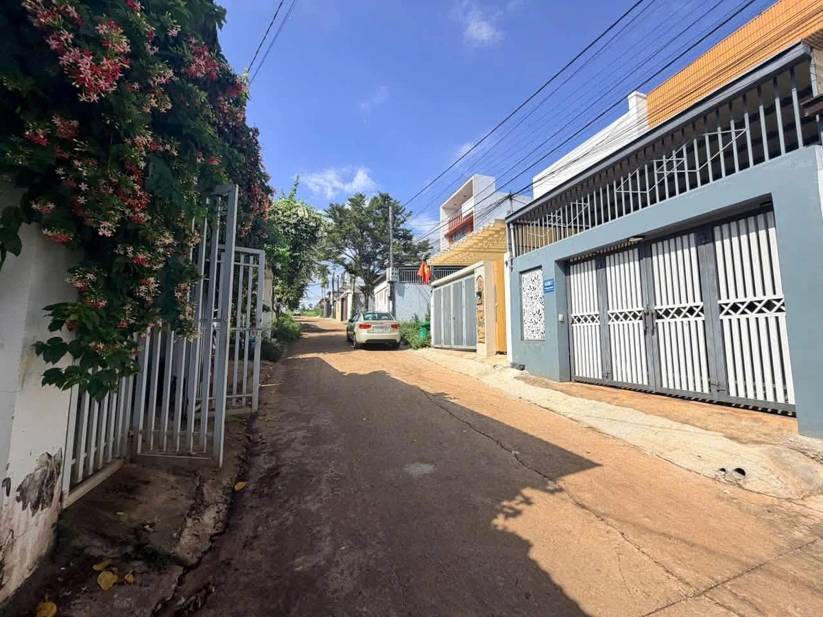 Bán nhà hẻm 434 Y Moan Buôn Ma Thuột, 60m², 3,45 tỷ - Ảnh thu nhỏ 2