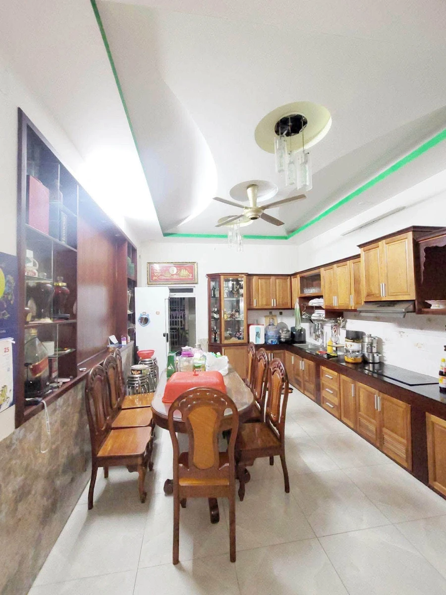 Bán nhà 76m2, 3 tầng Lý Thường Kiệt Dĩ An giá 6 tỷ - Ảnh thu nhỏ 4