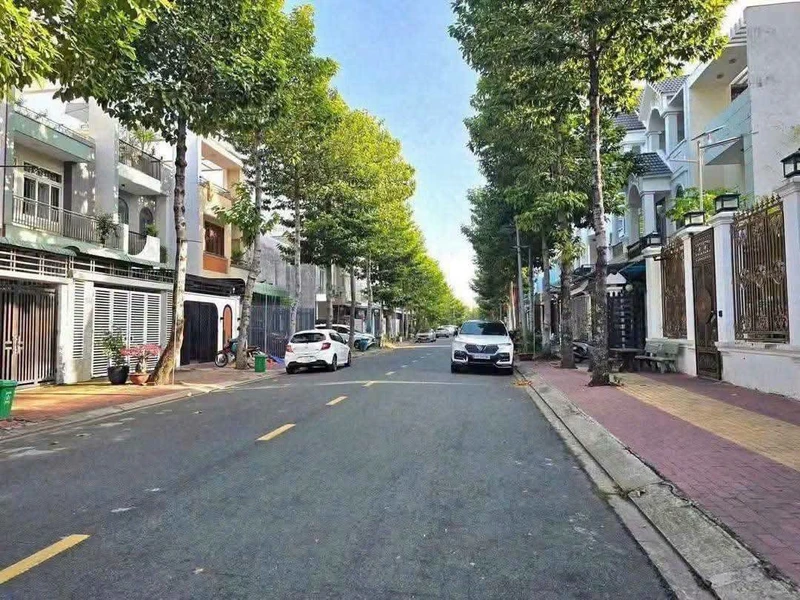 Bán nhà 3 tầng 100m2 KDC Hiệp Thành 3, Bình Dương - 6 tỷ