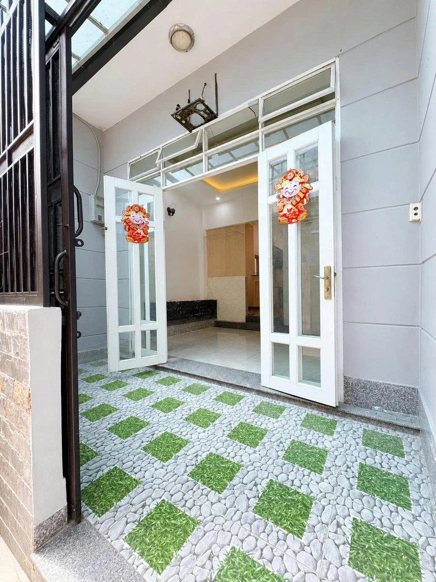 Bán nhà 4 tầng 50m2, 5PN có phòng ngủ trệt, đường Huỳnh Tịnh Của, Quận 3 - Ảnh thu nhỏ 2