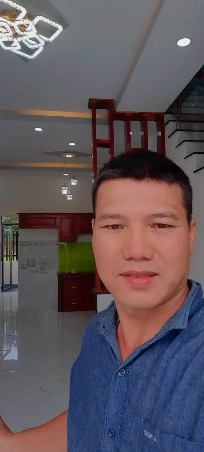 Bán nhà 1 trệt 1 lửng 80m2, 3PN 3WC, sổ hồng riêng tại Đức Hòa, Tây Ninh - Ảnh 1