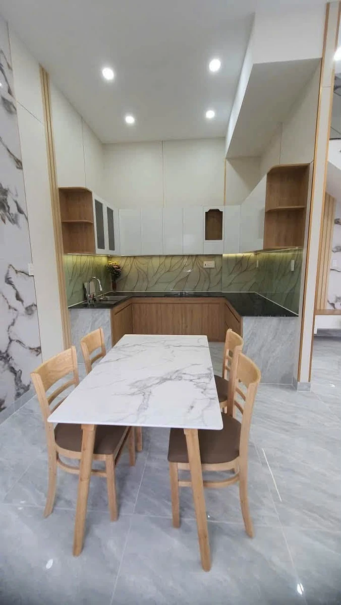 Bán nhà mới xây 1 trệt 1 lầu mặt tiền đường Nguyễn Văn Thậm, 108m2, 3PN, giá 2 tỷ - Ảnh thu nhỏ 3