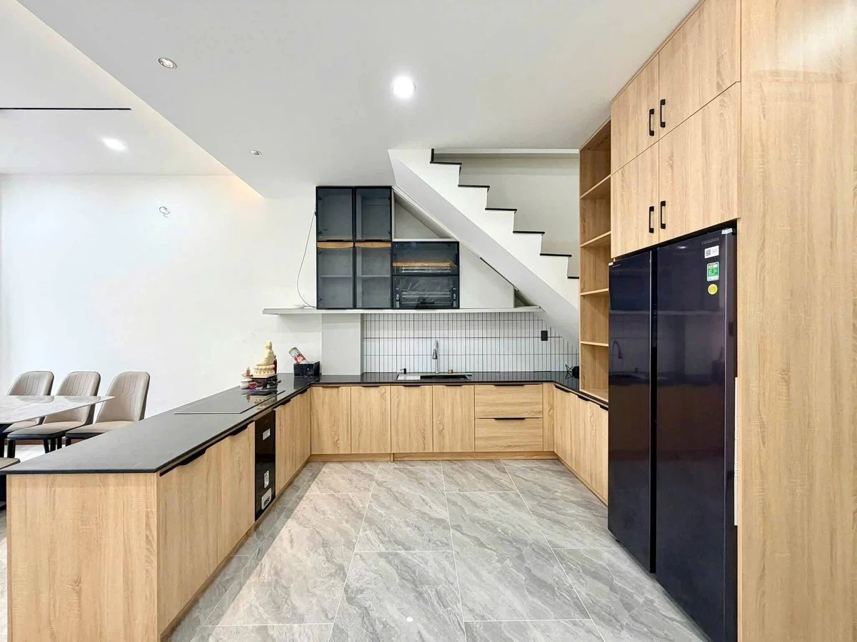 Bán nhà mặt tiền đường Lý Thị Huê, Vĩnh Quang, Rạch Giá 4,5x21,5m giá 2,7 tỷ - Ảnh thu nhỏ 5