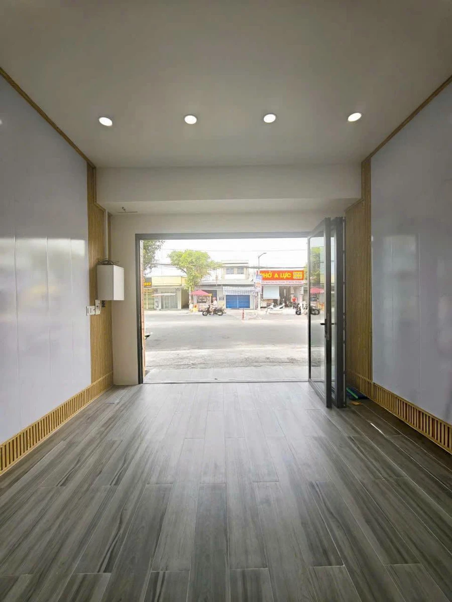 Bán nhà Nguyễn Trung Trực, Rạch Giá, 96 m², 1 PN, 3.85 tỷ - Ảnh thu nhỏ 3