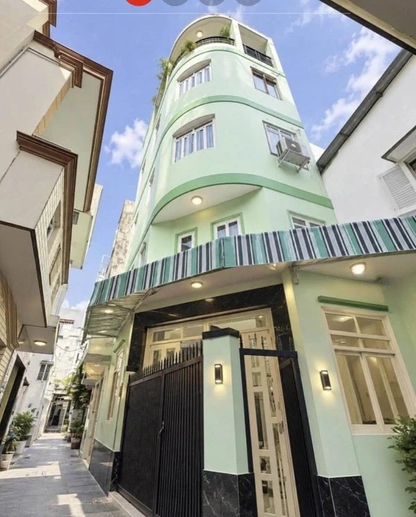Bán nhà 5 tầng 30m² Đề Thám, Quận 1, giá nhỉnh 6 tỷ