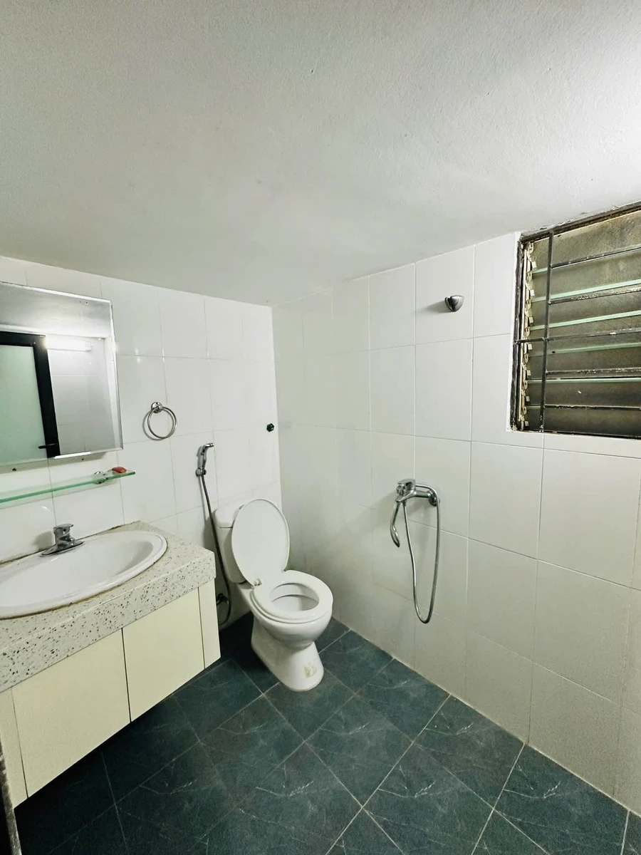 Bán nhà 31m² 4 tầng, 3 PN/WC Tô Hiệu, 2.35 tỷ - Ảnh thu nhỏ 3