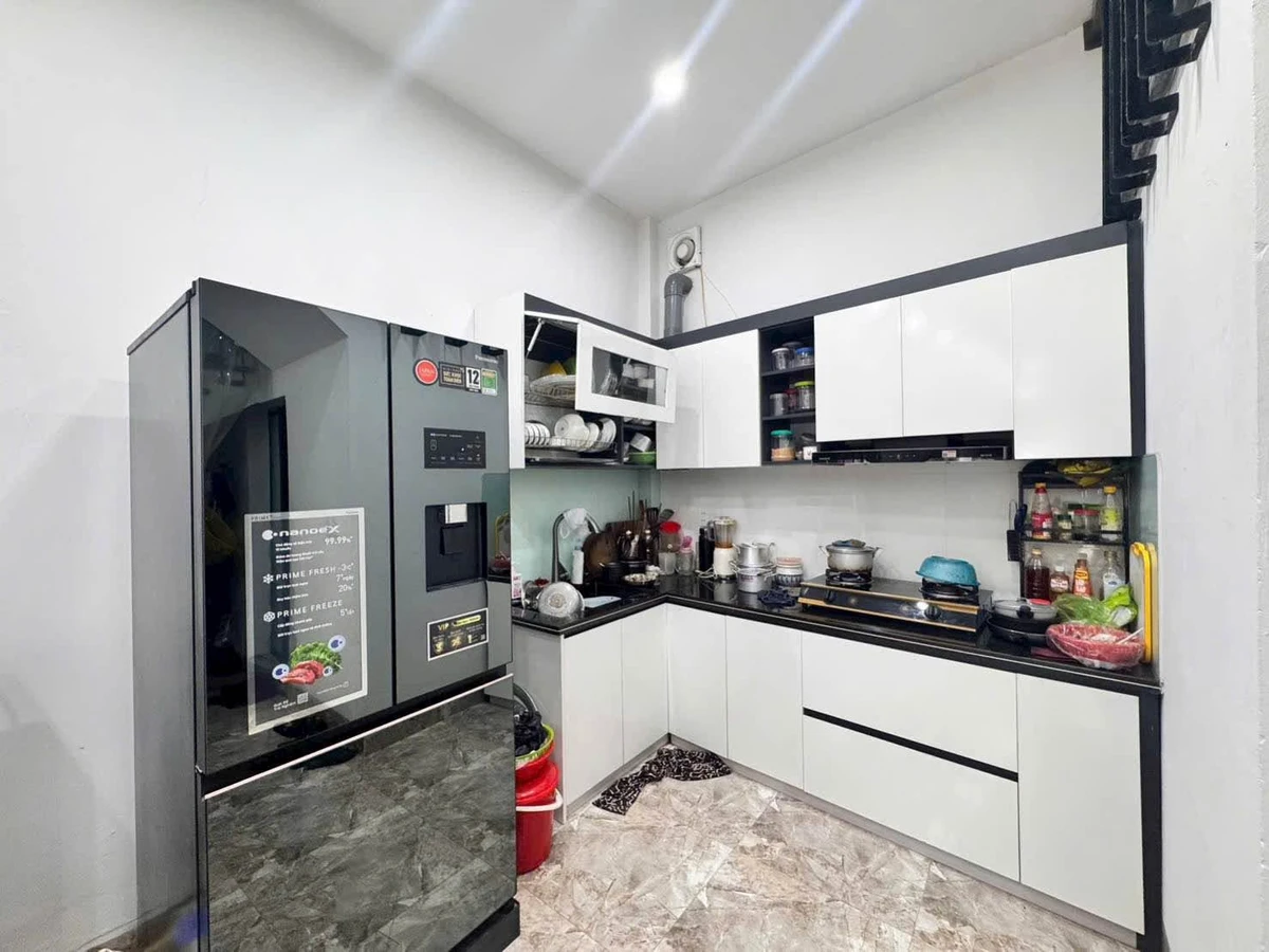 Bán nhà 2 tầng 54m² mặt tiền 5m Quận 1 giá 2 tỷ - Ảnh thu nhỏ 2