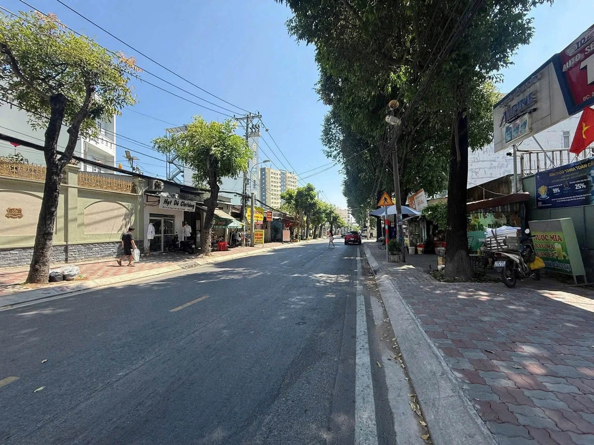Bán mặt tiền Linh Trung 380m² 2 tỷ Thủ Đức - Ảnh thu nhỏ 3