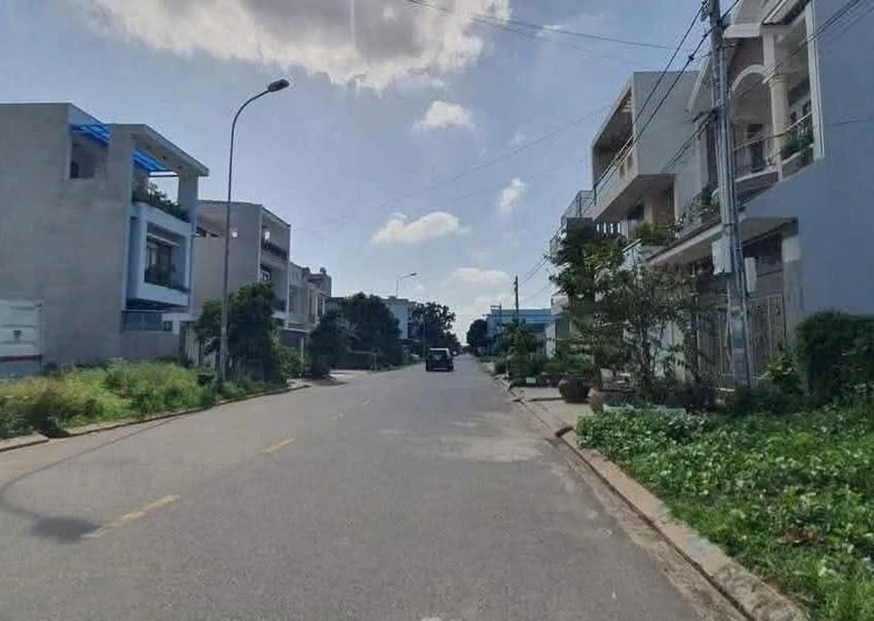 Bán lô đất 100m2 mặt tiền Hoàng Bích Sơn Phan Thiết
