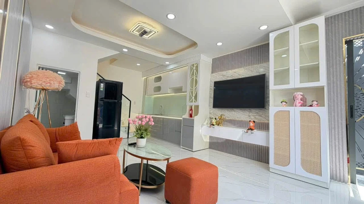 Bán nhà 1 trệt 3 lầu 4x8m gần mặt tiền Huỳnh Tấn Phát, Quận 7, giá 3,5 tỷ - Ảnh thu nhỏ 2