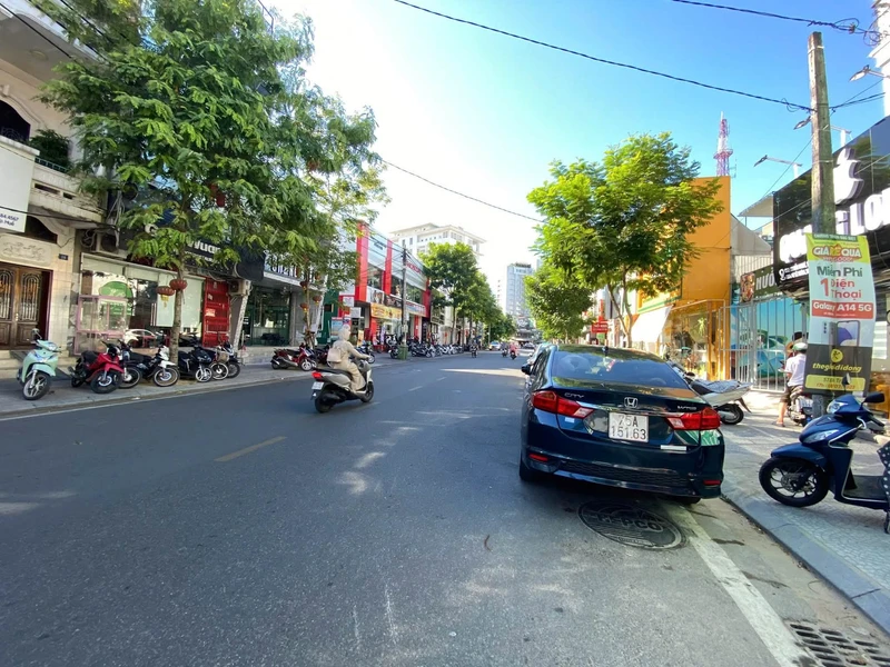 Bán mặt tiền 433,8m2 Bến Nghé Huế, gần Vincom