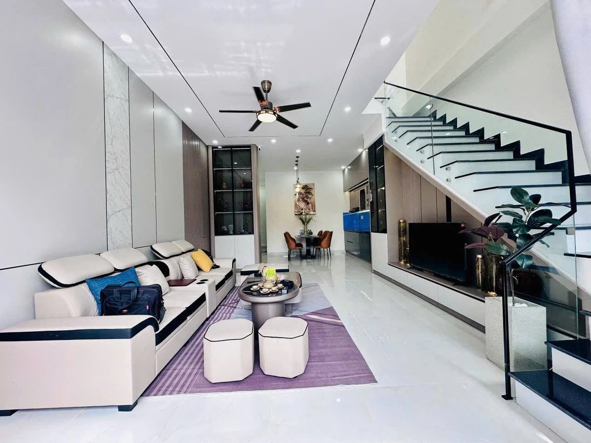 Bán nhà 180m² 3 PN full nội thất Buôn Ma Thuột - 3 tỷ 6 - Ảnh thu nhỏ 2