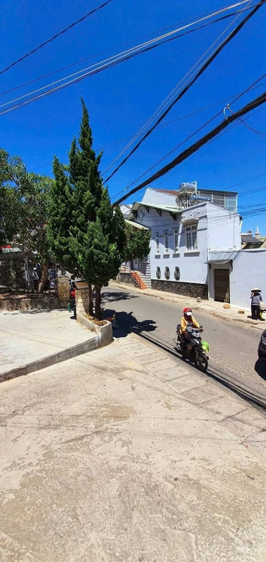 Bán căn hộ chung cư góc 60m2, 2PN, đầy đủ nội thất tại 32 Đào Duy Từ, Đà Lạt
