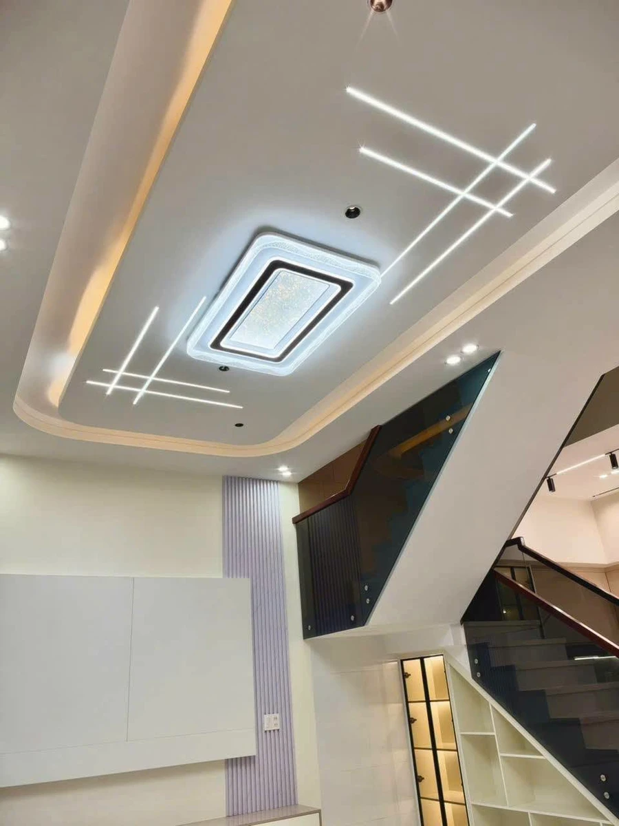 Bán nhà 1 trệt 1 lầu 100m2 trung tâm Long Điền - Ảnh thu nhỏ 3