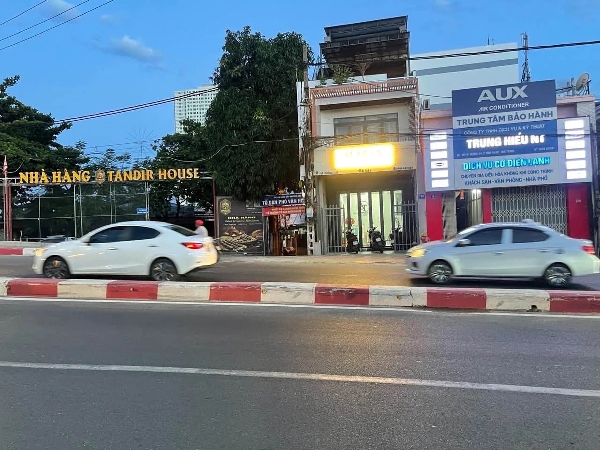 Bán nhà 2 lầu 87,7m² trên đường 2 Tháng 4, Nha Trang - Ảnh thu nhỏ 2