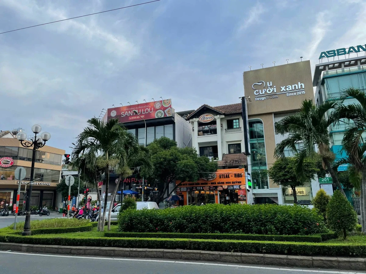 Bán shophouse góc 2 mặt tiền Phan Xích Long, 243.5m² - Ảnh thu nhỏ 3