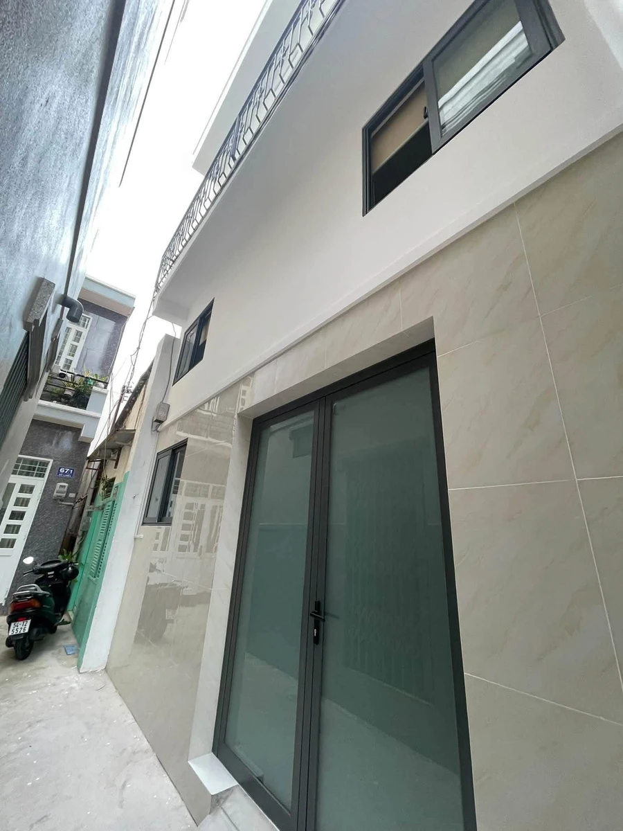 Bán nhà 2 lầu 90m² gần Đồ Chiểu, Quận 1 - Ảnh 1