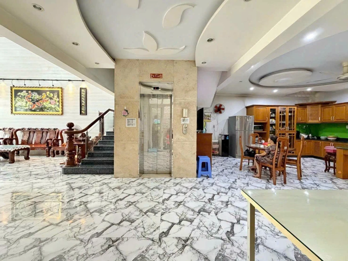 Bán nhà mặt tiền Nguyễn Bỉnh Khiêm 158m2, 5 tầng, thang máy, Bình Thạnh - Ảnh thu nhỏ 2