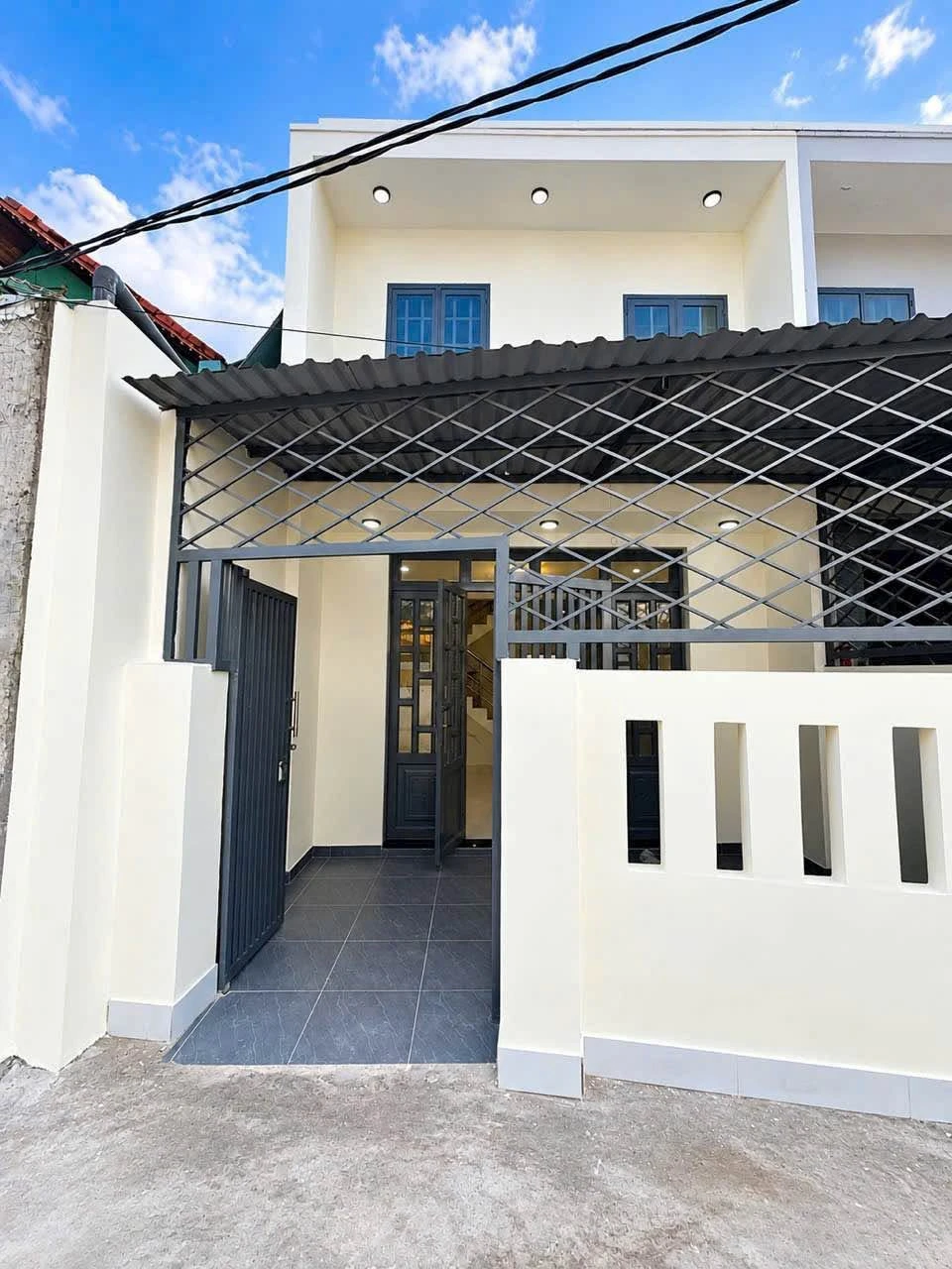 Bán nhà lầu 3PN 75m² tại Thị Trấn Cần Giuộc 1,59 tỷ - Ảnh 1