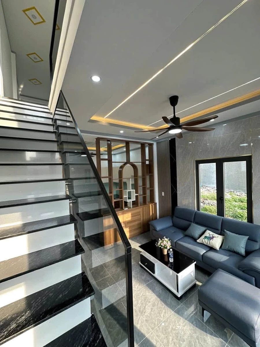 Bán nhà lầu 2MT 75m² gần trường mầm non Tinh Khôi - Ảnh thu nhỏ 4