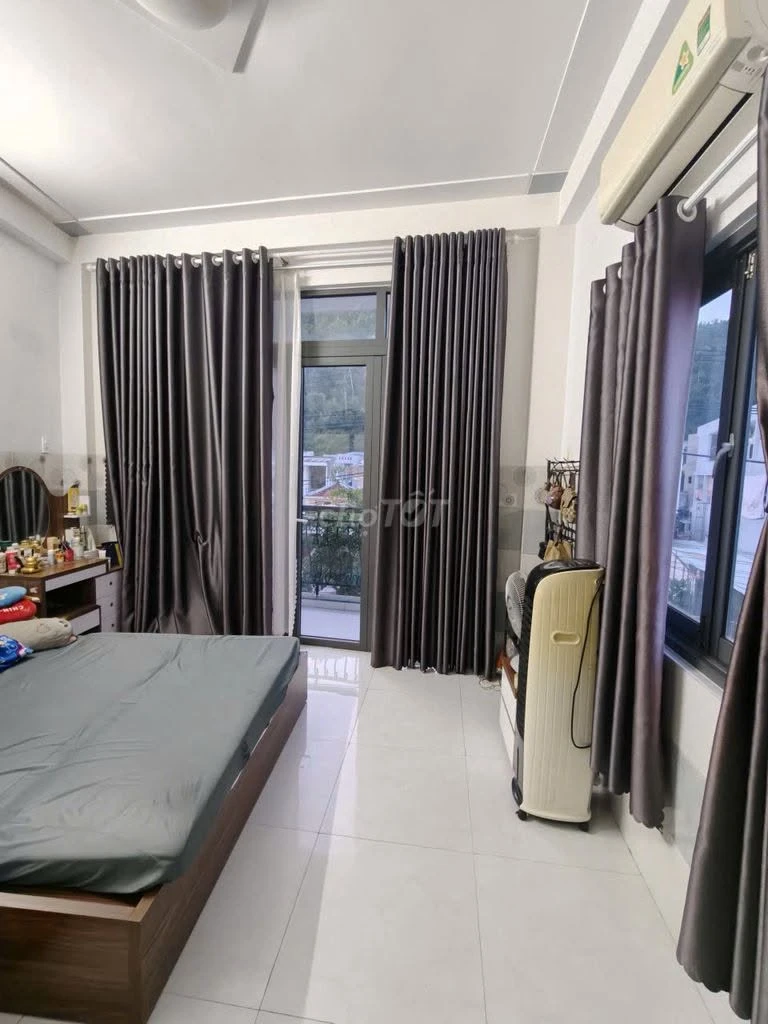 Bán nhà 2 căn 73.5m² mặt tiền 8.3m Quy Nhơn 8 tỷ - Ảnh 1